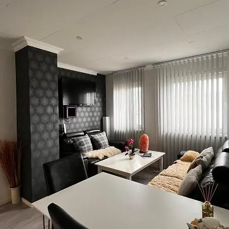 Apartment Face Of North *