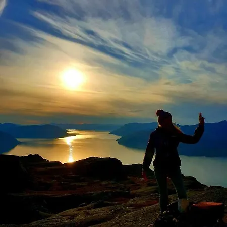 Face Of North Leilighet Gratangen